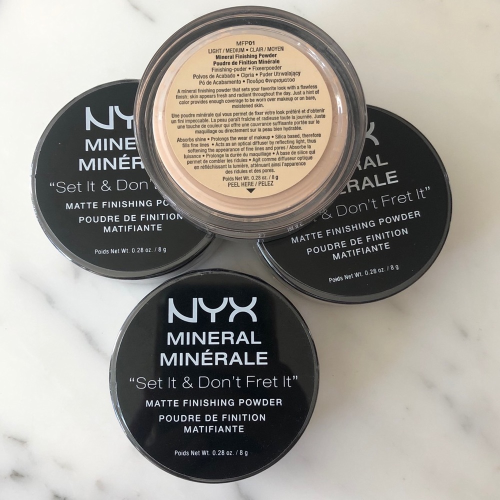 NYX 4 Light/Med Mineral Finishing Powder